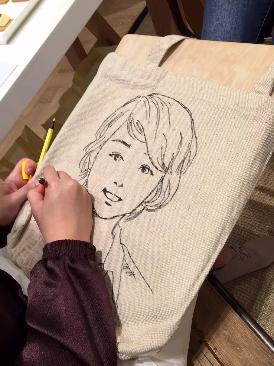 On-site portrait drawing